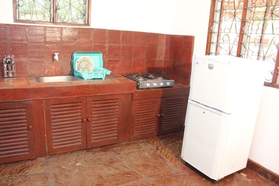 Family Villa, Garden View | Private kitchen | Fridge, microwave, cookware/dishes/utensils