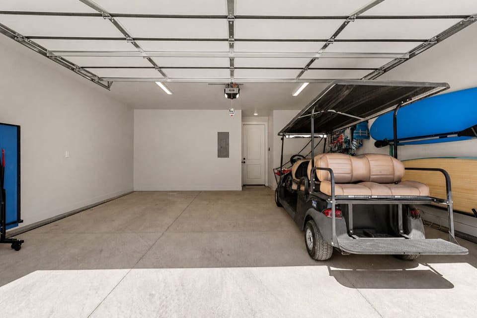 Townhome, 5 Bedrooms | Interior