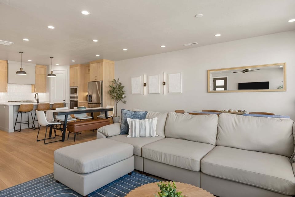 Townhome, 5 Bedrooms | Living area | Smart TV