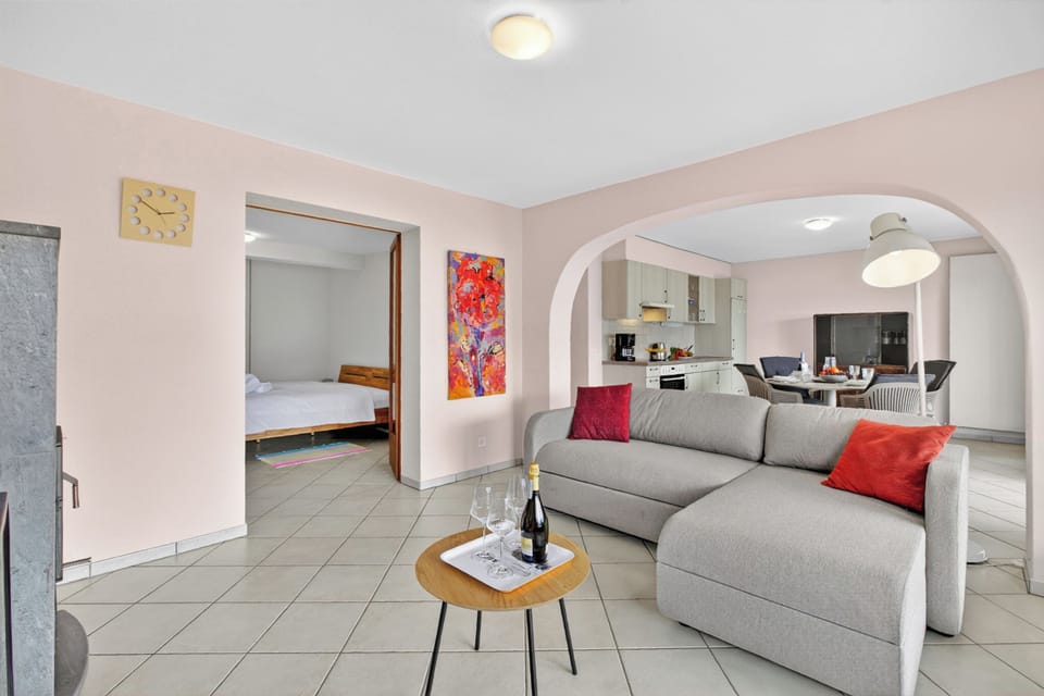 Family Apartment, 2 Bedrooms, Mountainside (Panoramic Garden - Locarno Monti) | Living area