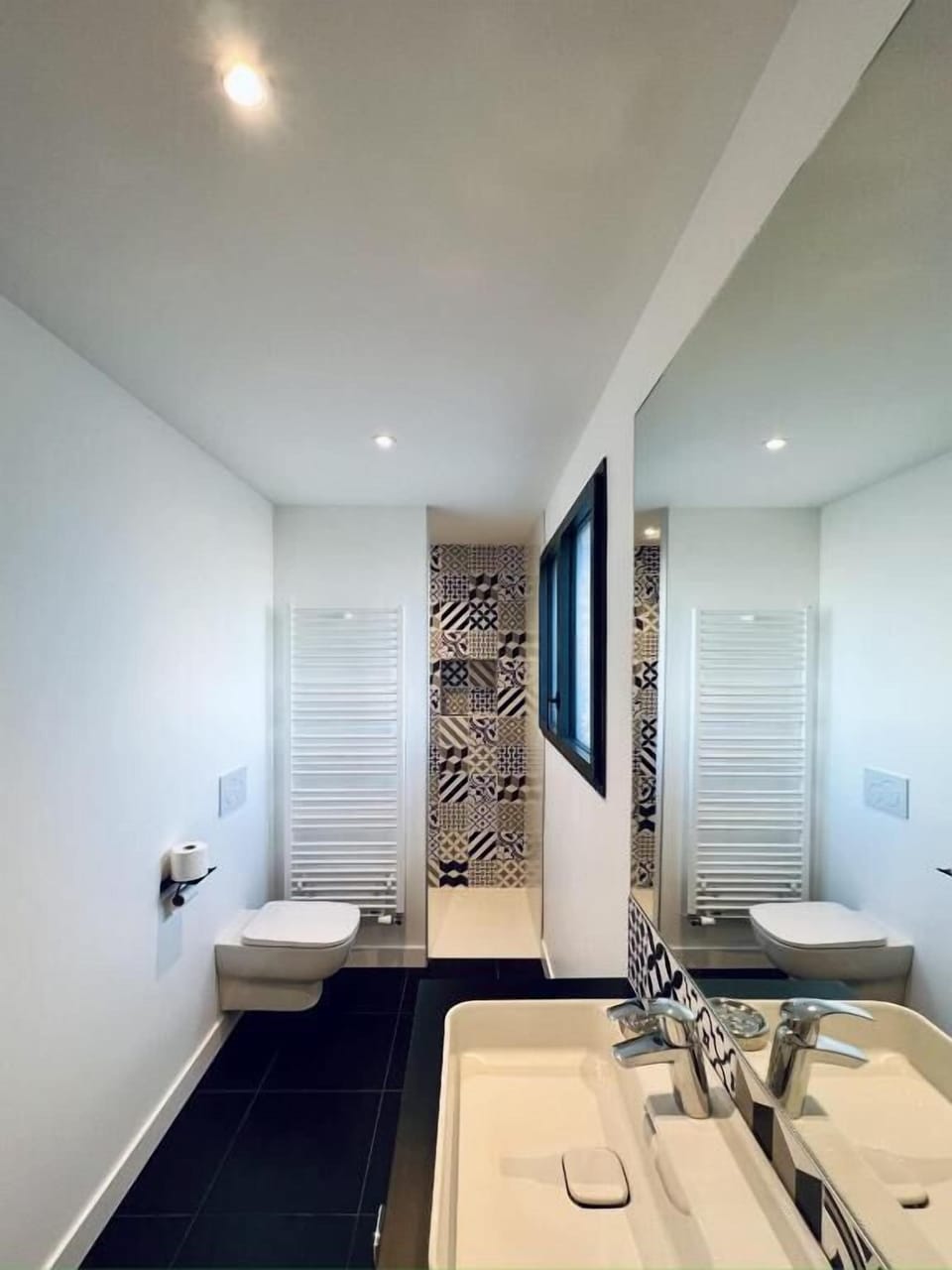 Deluxe Double Room | Bathroom
