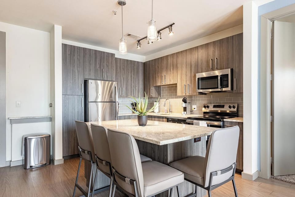 Apartment (2 Bedrooms) | Private kitchen | Fridge, coffee/tea maker
