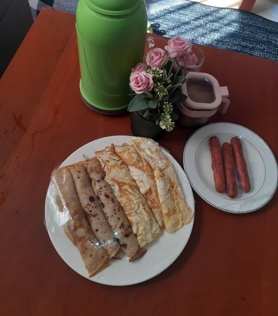 Free daily full breakfast
