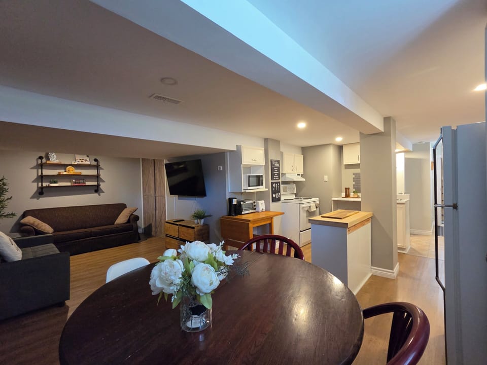 House, 1 Bedroom | Living room