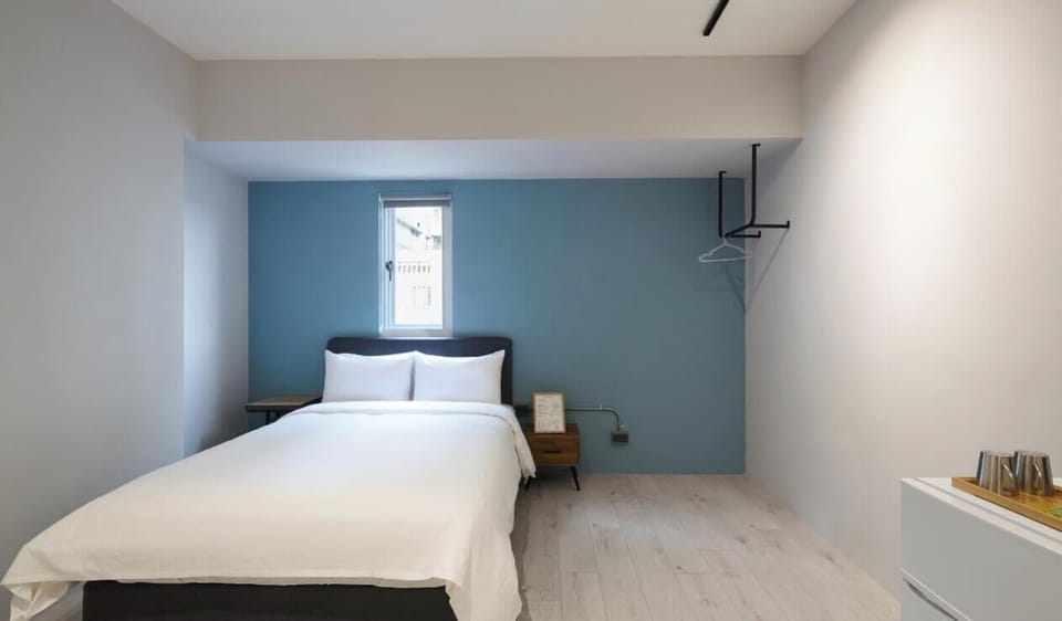 Superior Room | Desk, WiFi (free), bed sheets