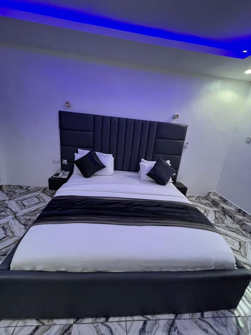 Superior Room | Desk, laptop workspace, blackout drapes, free WiFi