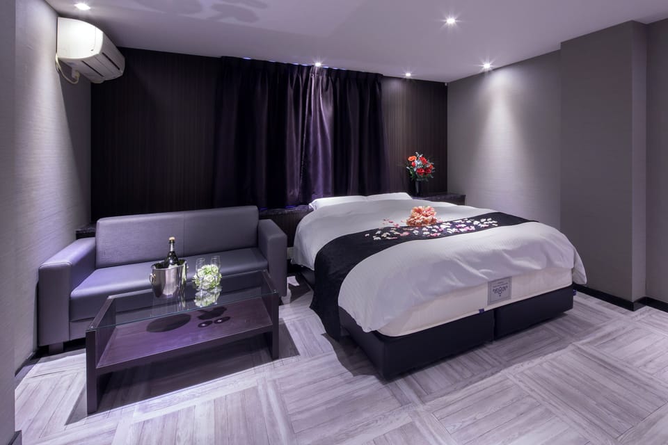Standard Double Room | Free WiFi