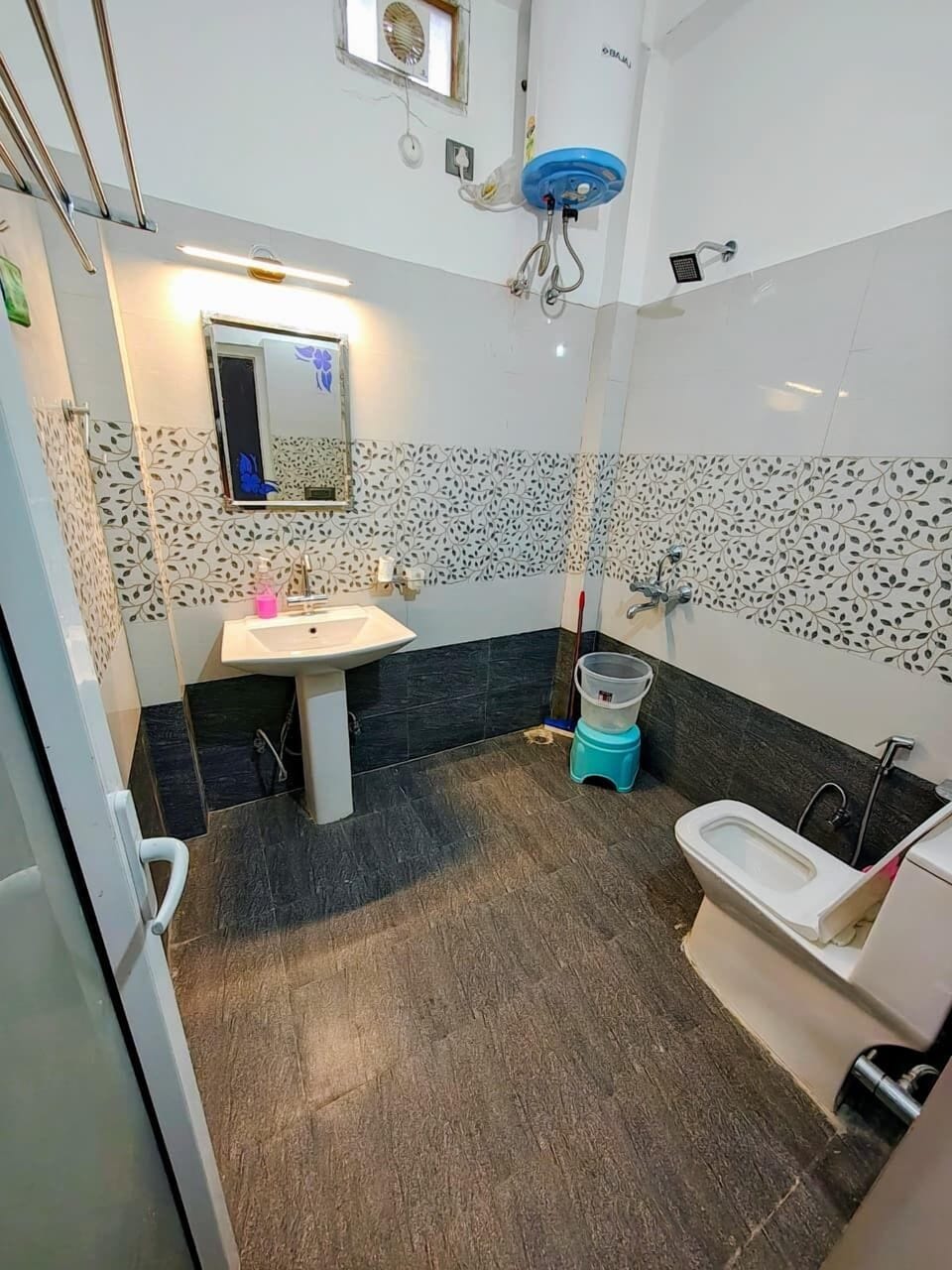 Deluxe Double Room, Balcony, Mountain View | Bathroom | Slippers, bidet, towels, soap