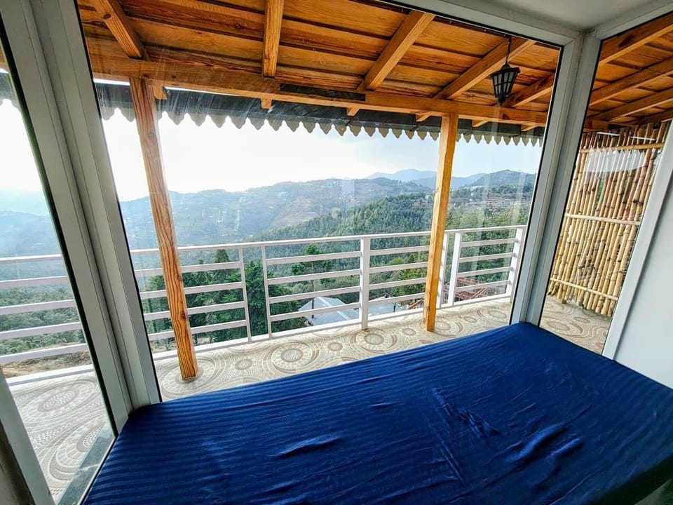 Deluxe Double Room, Balcony, Mountain View | Desk, laptop workspace, iron/ironing board, free WiFi