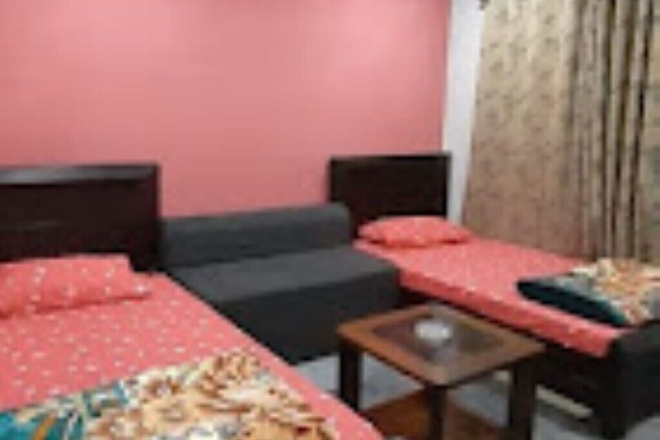 Deluxe Double Room | Iron/ironing board (on request), WiFi (free)