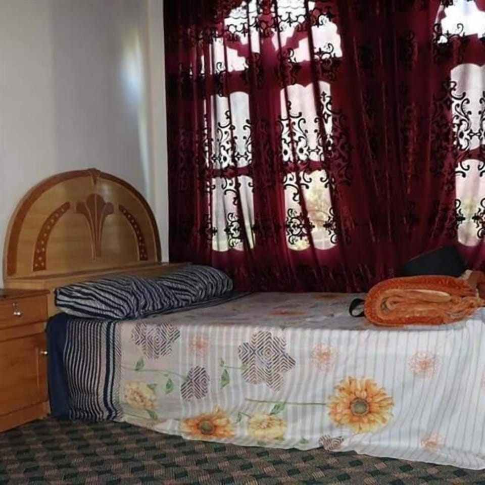 Iron/ironing board (on request), WiFi (free)