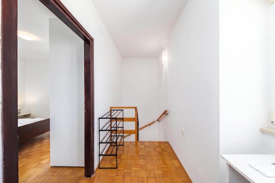 Standard House, 2 Bedrooms, 2 Bathrooms (Casa Valdebek with Pool) | Interior