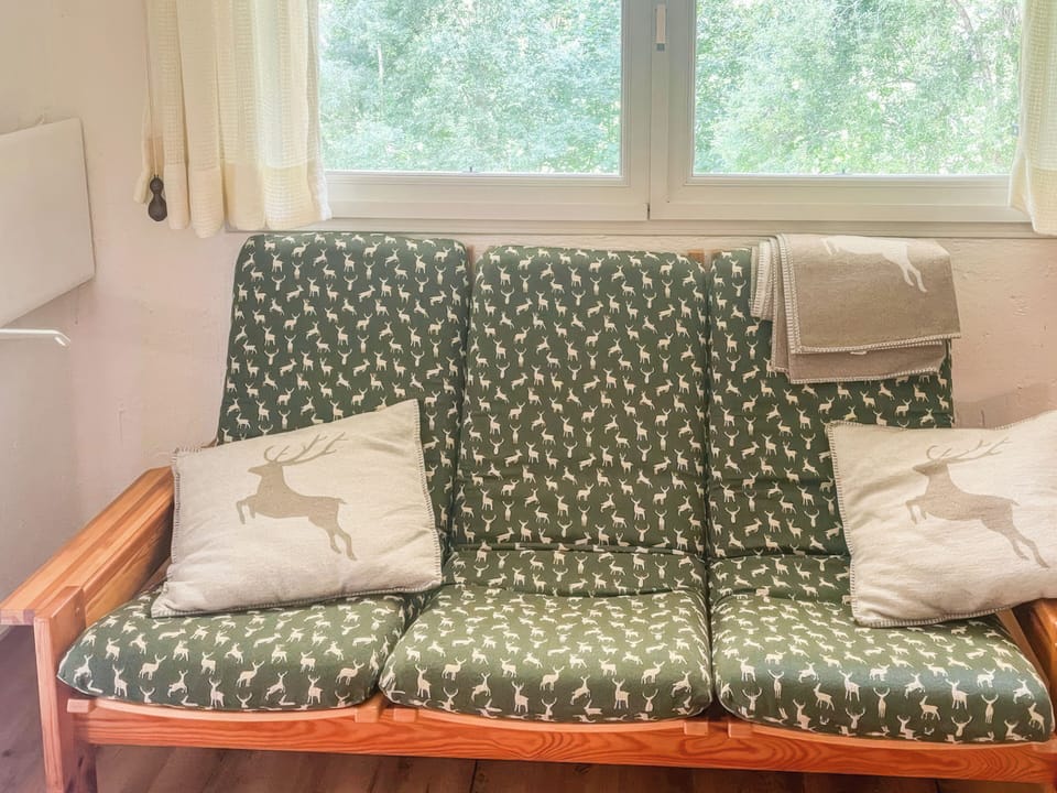 Apartment, Balcony, Mountain View | Interior