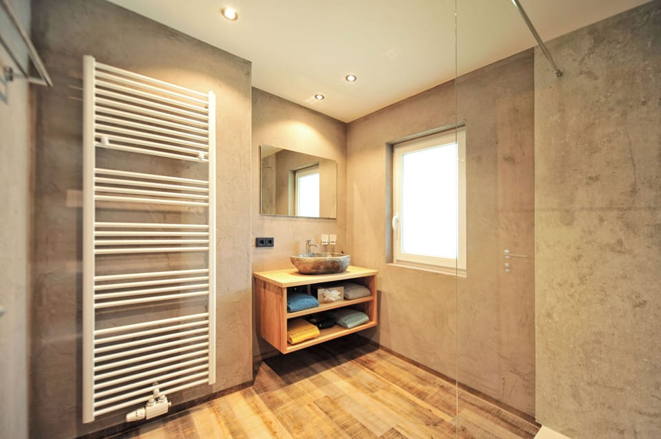 Premium Quadruple Room | Bathroom | Shower, hair dryer, towels, soap