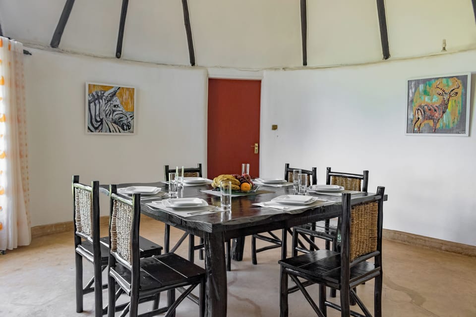 Villa, 4 Bedrooms, Hill View | Dining