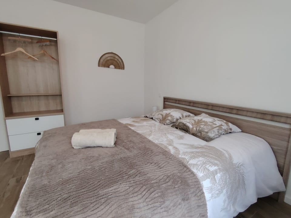 Comfort Room, Balcony | Free WiFi