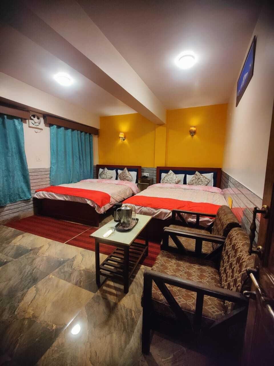 Deluxe Quadruple Room | Desk, free WiFi