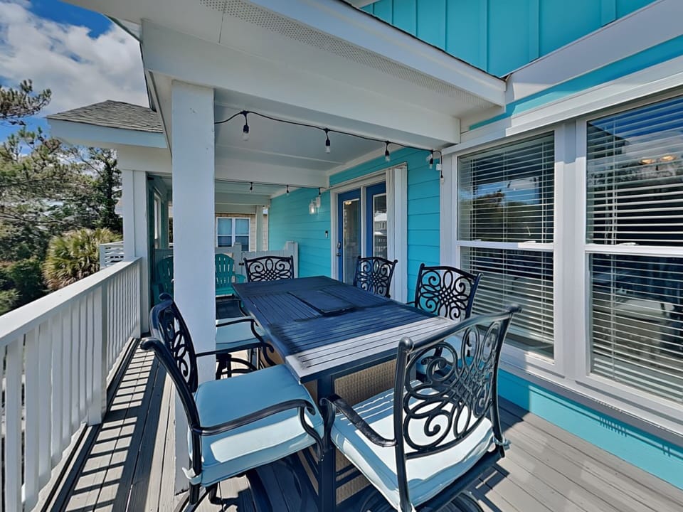 Studio (3 Bedrooms) | Property amenity