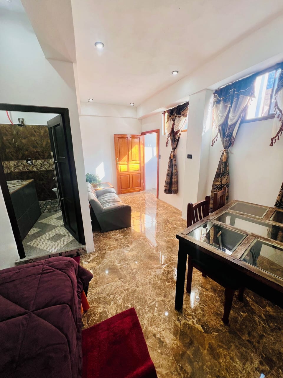 Double Room, Private Bathroom, City View | Living area