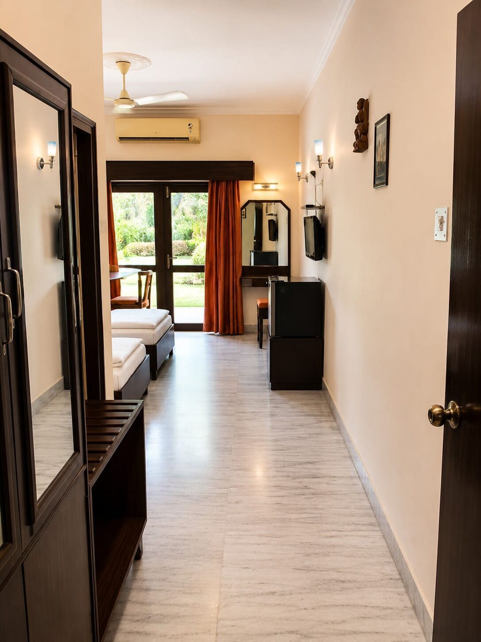Standard Double or Twin Room, Garden View | Desk, laptop workspace, WiFi (free)