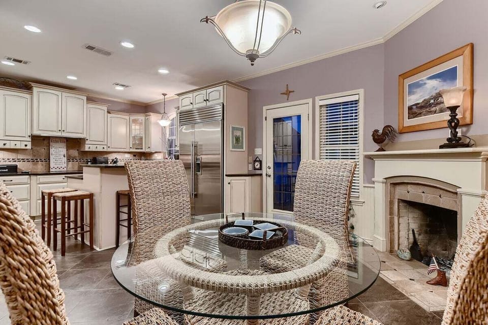 House, Multiple Beds, Pool Access, Pool View (Hill Country Retreat: Pool | Hot Tub ) | Dining