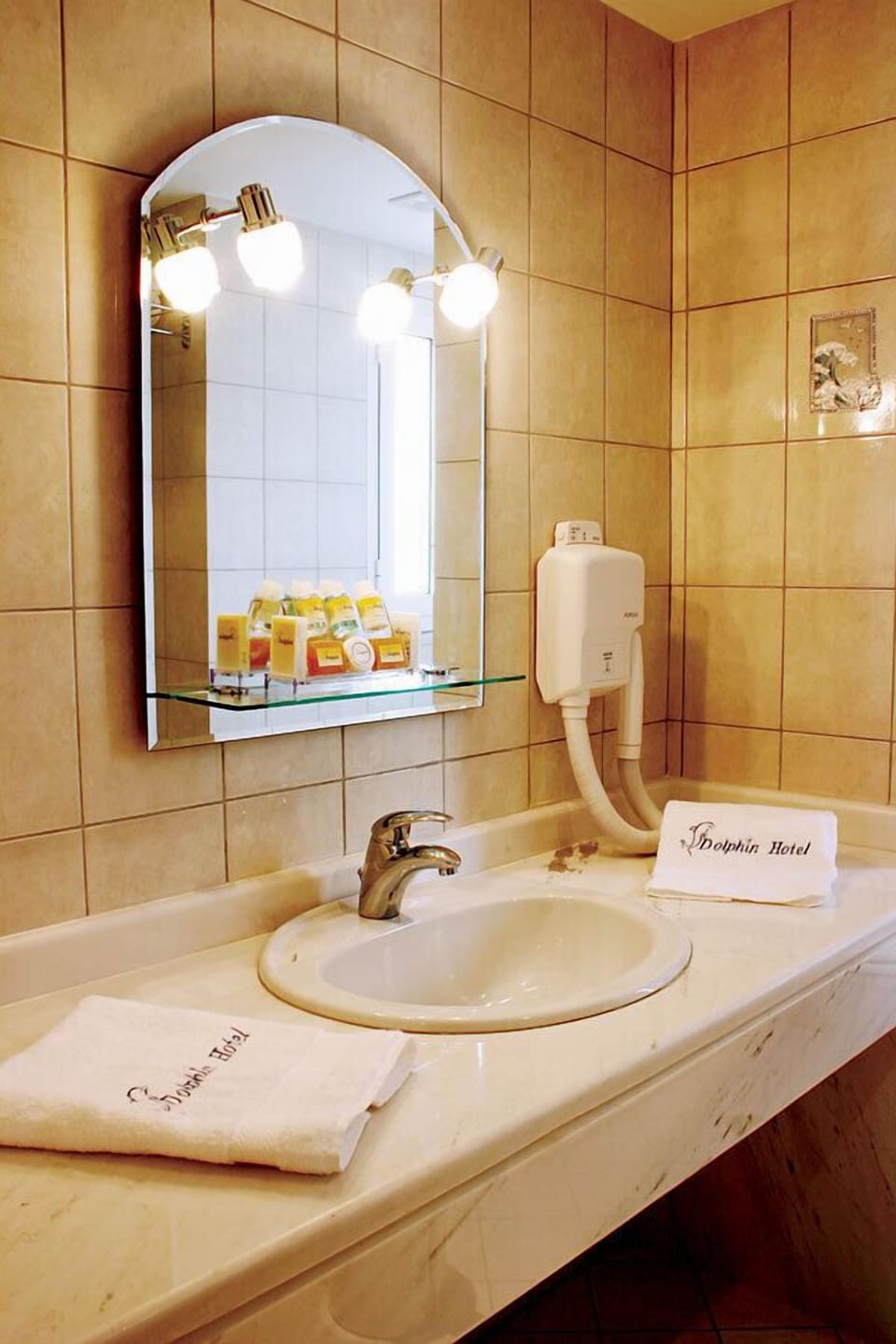 Bathroom sink