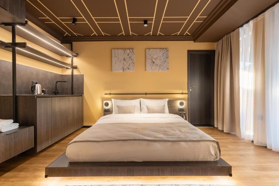 Panoramic Suite, City View | Free WiFi