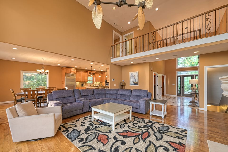 House, Multiple Beds (Paradise at Sunset Cove) | Living area