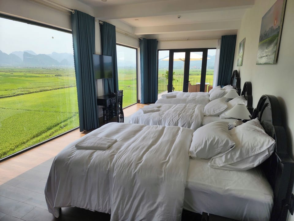 Family Double or Twin Room, Balcony, Mountain View | Desk, free WiFi