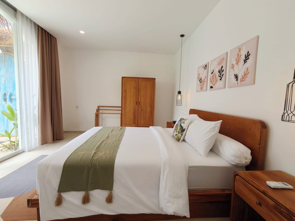 Deluxe Villa, 2 Bedrooms, Private Pool, Pool View | Desk, laptop workspace, free WiFi