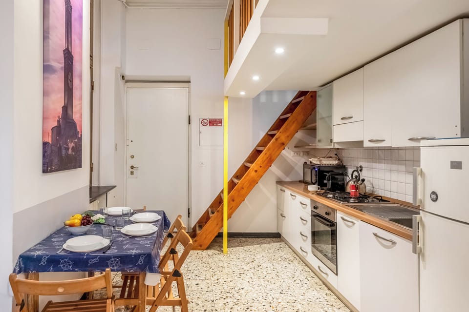 Family Apartment, 2 Bedrooms, Microwave (Da Stefano Historical Center 5 min to) | Private kitchenette