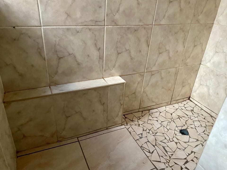 Basic Double or Twin Room | Bathroom | Towels