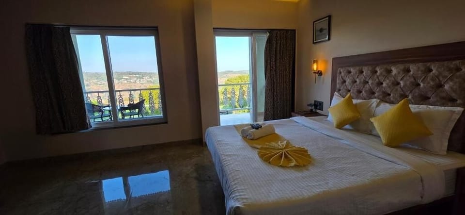 Deluxe Double Room, Patio, Mountain View | Free WiFi