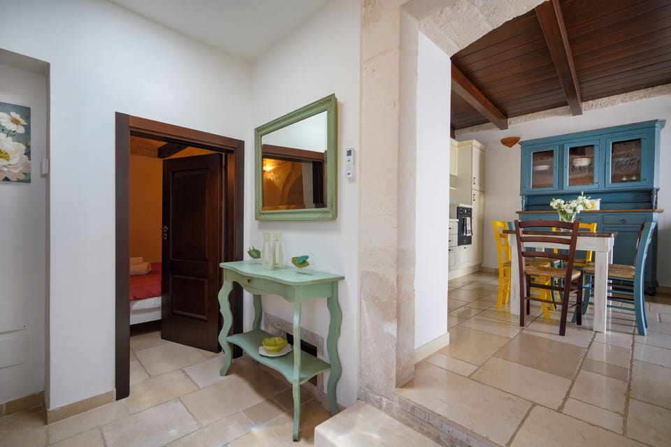House | Dining