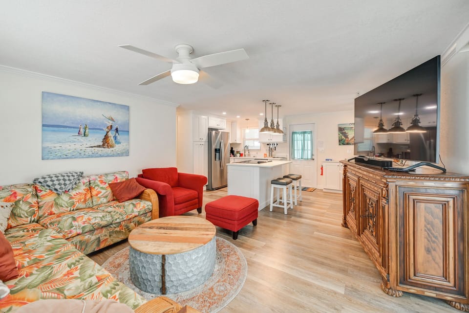 House (2 Bedrooms) | Interior