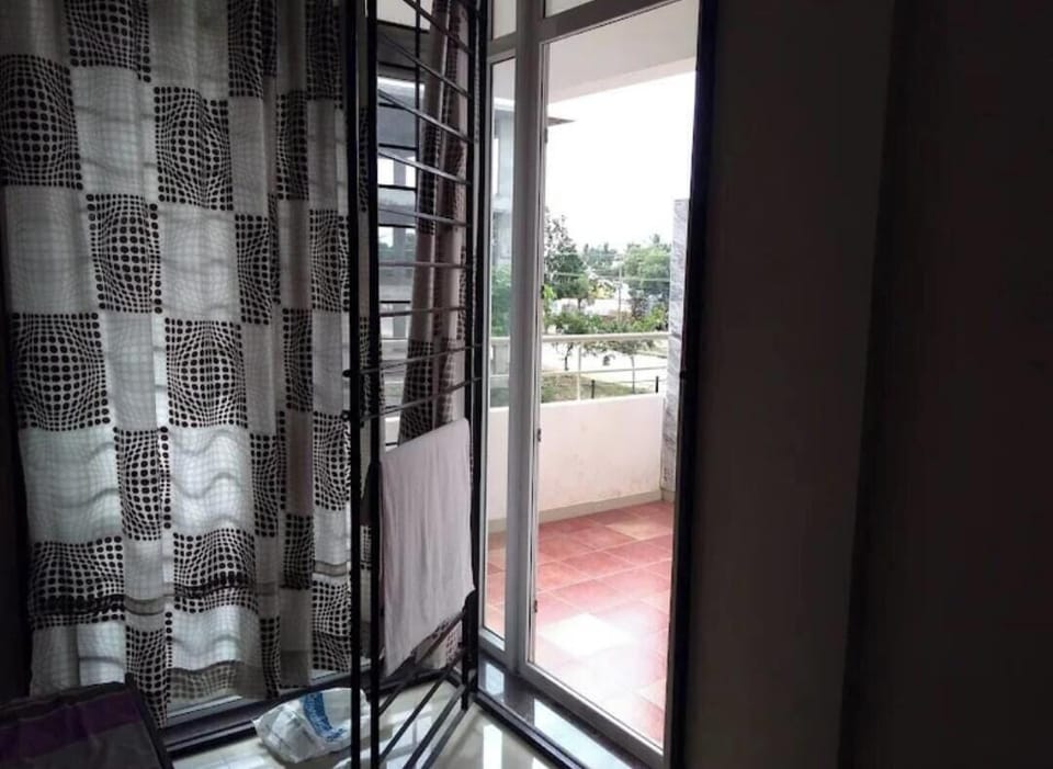 Classic Apartment, Balcony, City View | Interior