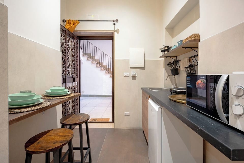 Comfort Double or Twin Room | Private kitchen | Espresso maker, electric kettle