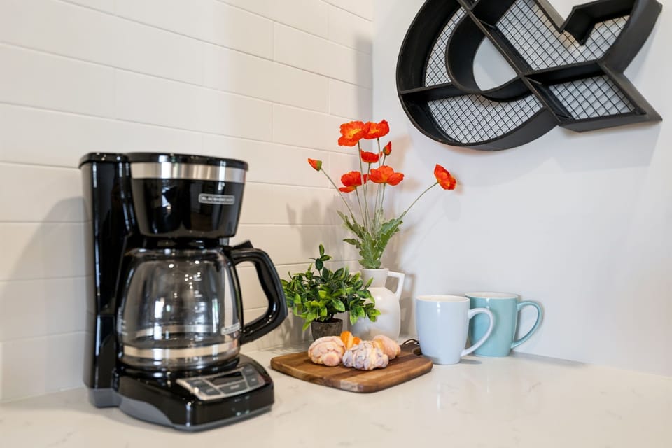 House, Multiple Beds, Patio, Garden View | Private kitchen | Coffee/tea maker