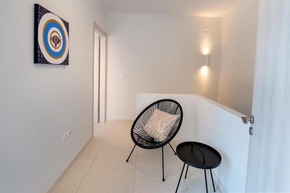 Apartment, Partial Sea View | Interior
