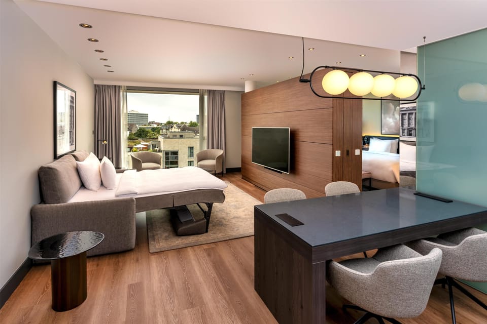 Premium bedding, minibar, in-room safe, desk
