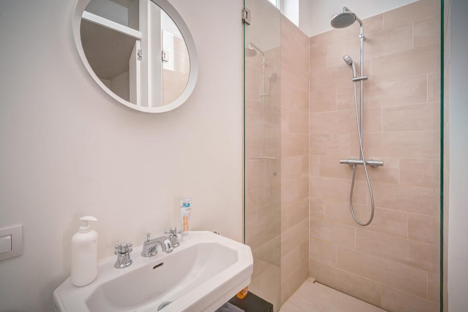 Apartment | Bathroom