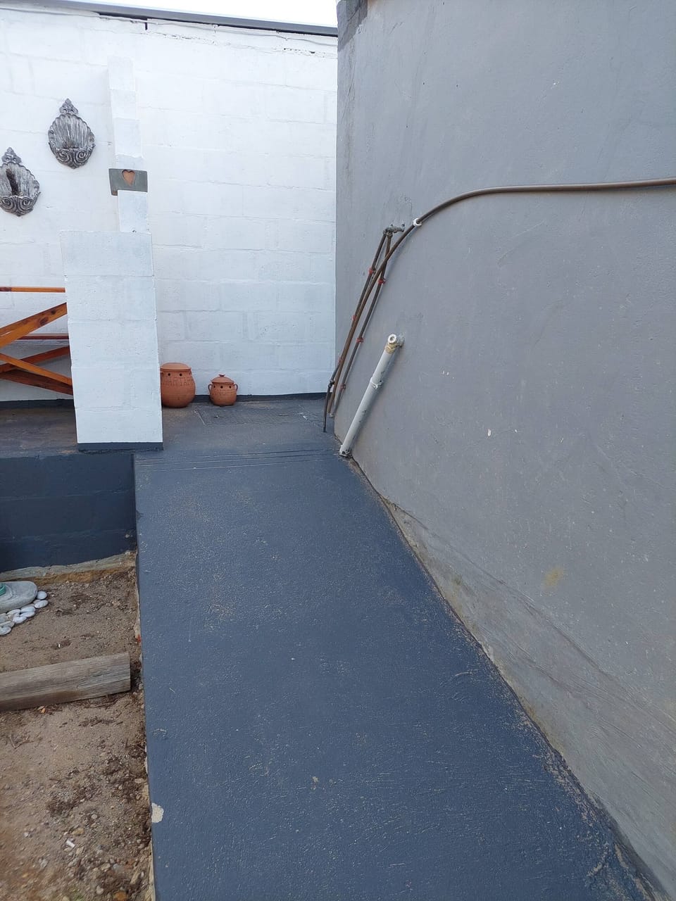 House, 1 Bedroom, Accessible | Property grounds