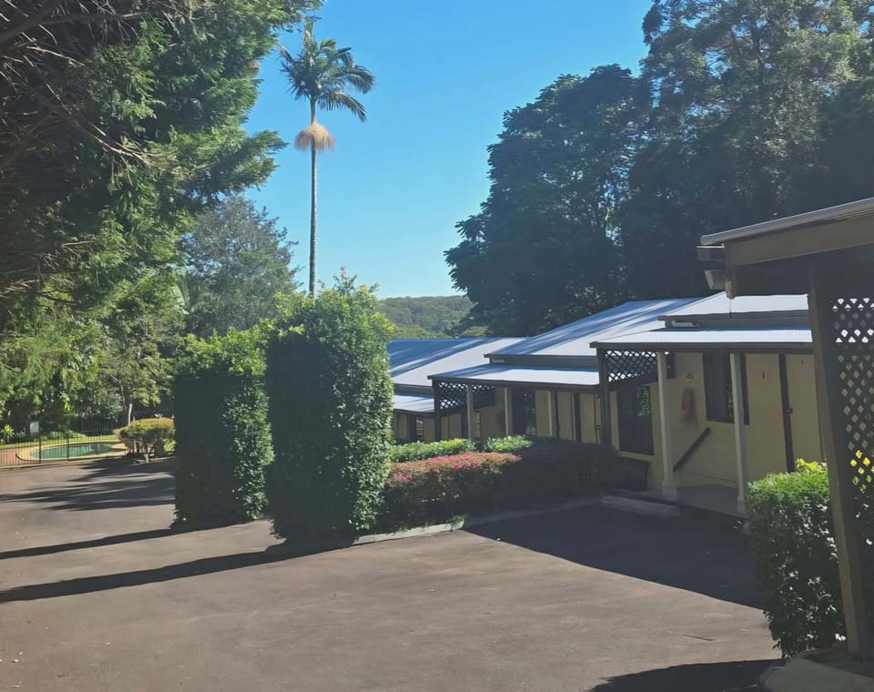 Standard Twin Room | Property grounds