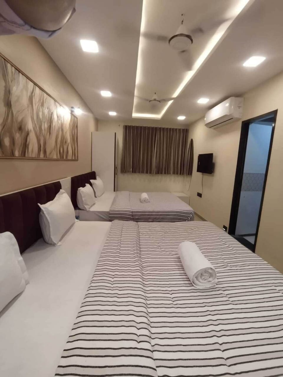 Family Room | Free WiFi