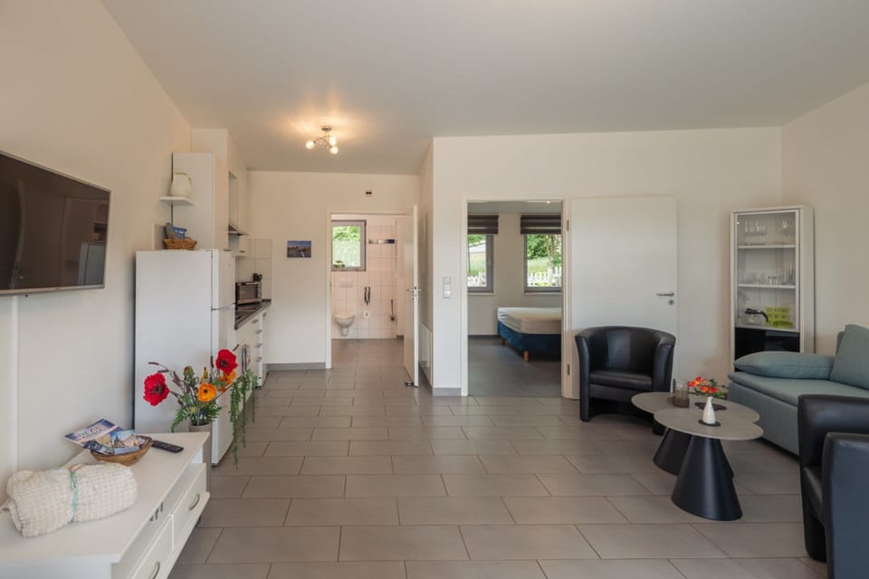 Apartment | Dining
