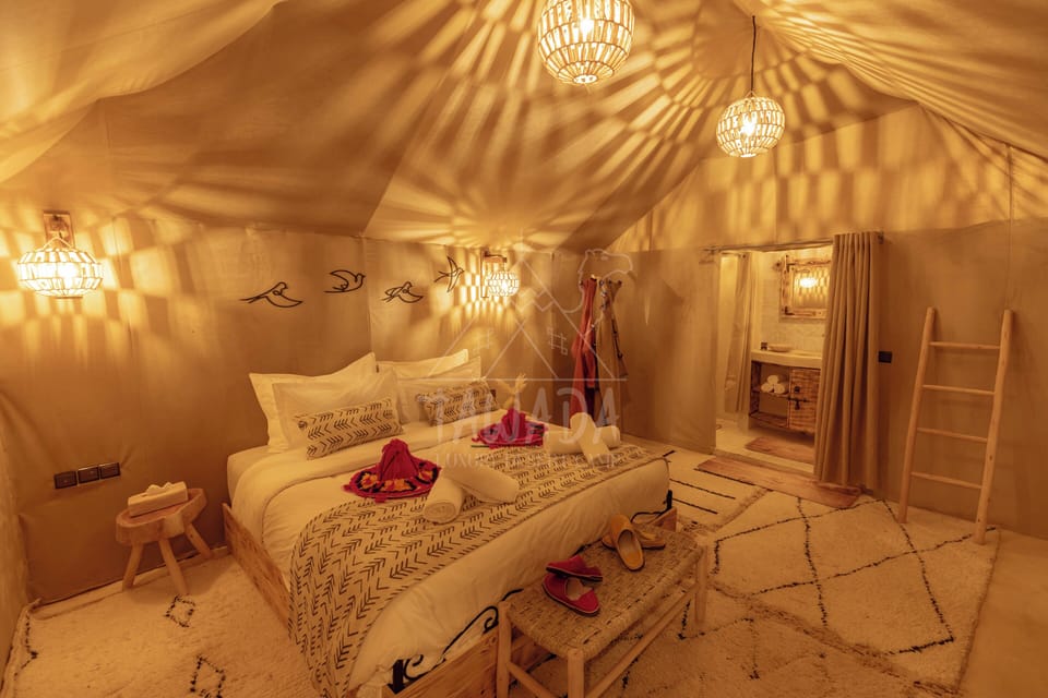 Luxury Single Room, Desert View | WiFi (free)