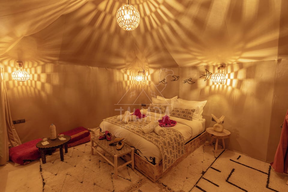 Luxury Single Room, Desert View | WiFi (free)
