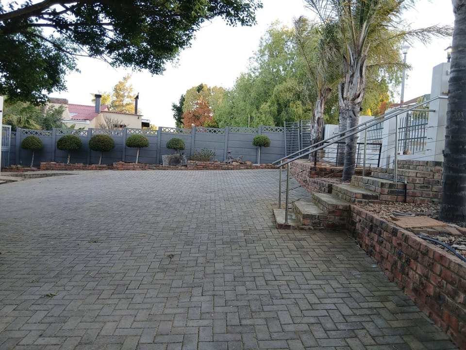 House, 3 Bedrooms, Accessible, Smoking | Property grounds