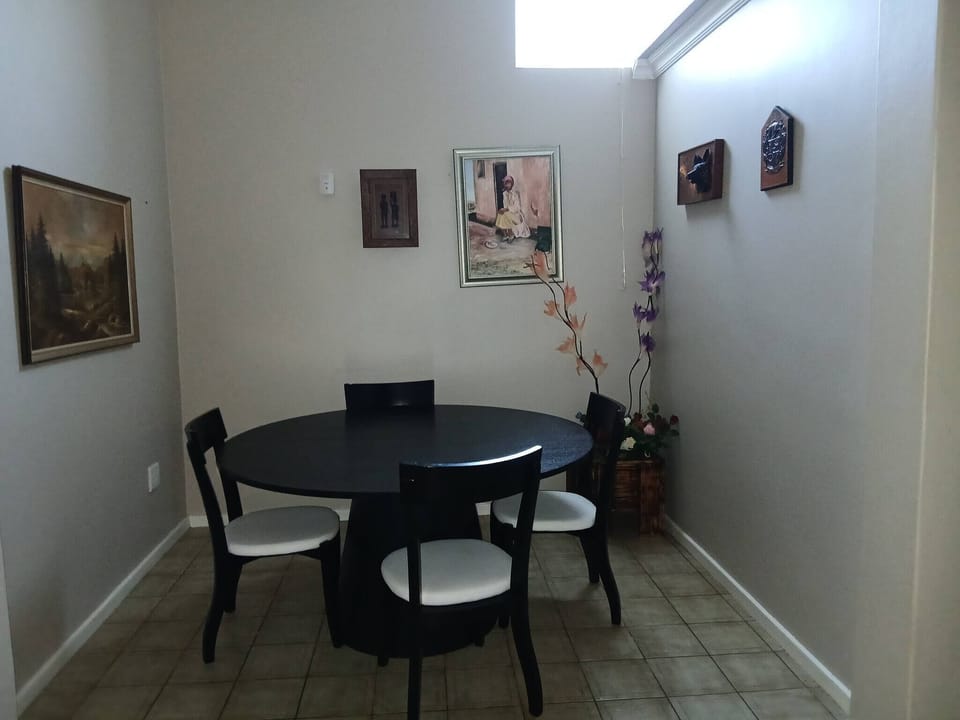 House, 3 Bedrooms, Accessible, Smoking | Dining room