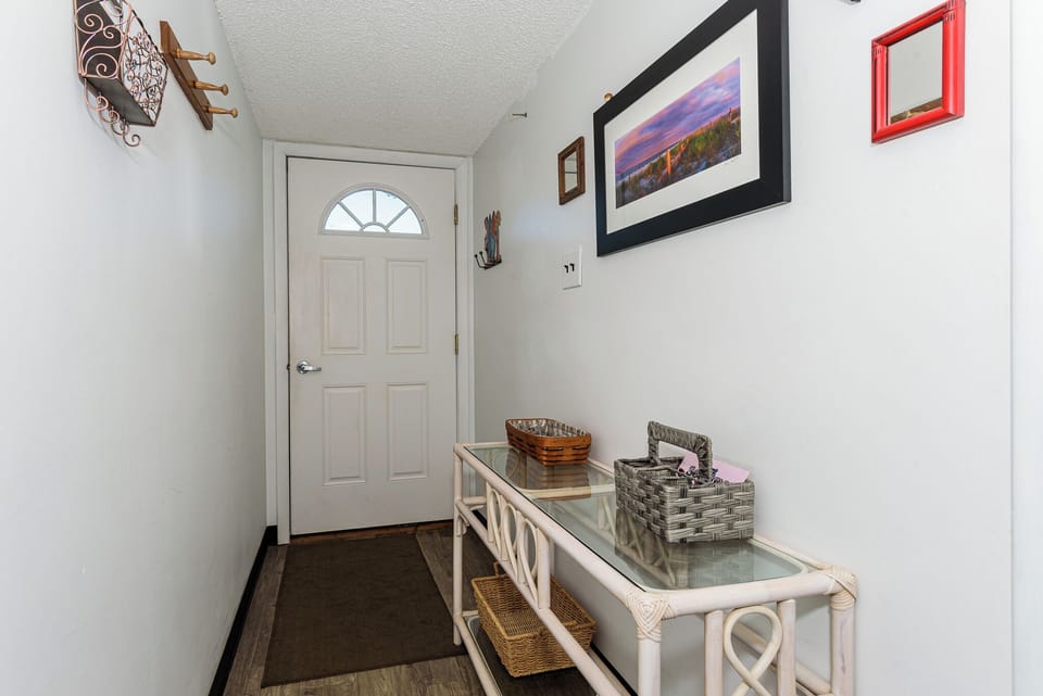 Apartment (1 Bedroom) | Interior